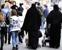 Integration und Zuwanderung - Themen, in denen die Mehrheit der Bevölkerung eine andere Meinung vertritt als ihre Regierung. Das Ergebnis: Bürgerprotest. Bildung und Bahnprojekte und demnächst die Kernkraft setzen ein besorgtes Bildungsbürgertum in Bewegung.
