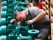 Fahrzeuge und Maschinen - das ist typisch deutsch. Aber wer entwickelt und baut die Exportschlager von morgen? Schon heute leiden die Unternehmen, die den Export beflügeln, unter einem Mangel an Nachwuchs-Ingenieuren.