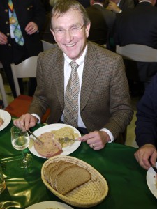 Endlich noch mal einen frischen Saumagen - ein glücklicher Wahl-Koblenzer, HwK-HGF Alexander Baden.