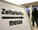 Zuerst wächst die Zeitarbeit - die Firmen rechnen für 2011 erstmals mit insgesamt einer Million Zeitarbeitern.